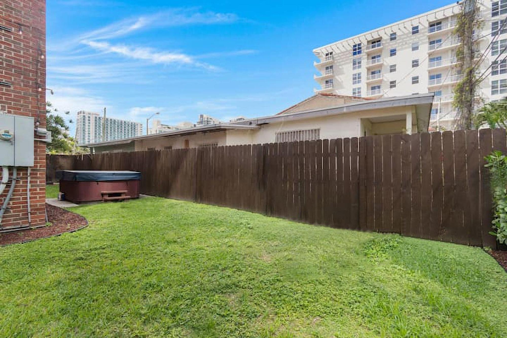Roami At Bayview Place Apartment